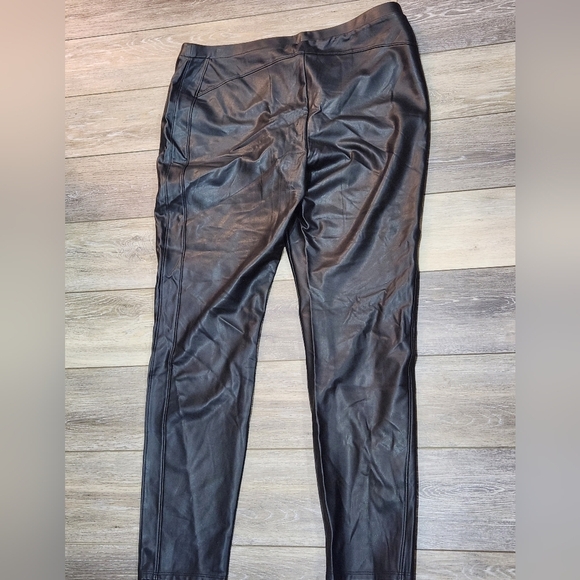 Chicos black faux leather leggings size 3 Tall or 16 TALL - Picture 3 of 7